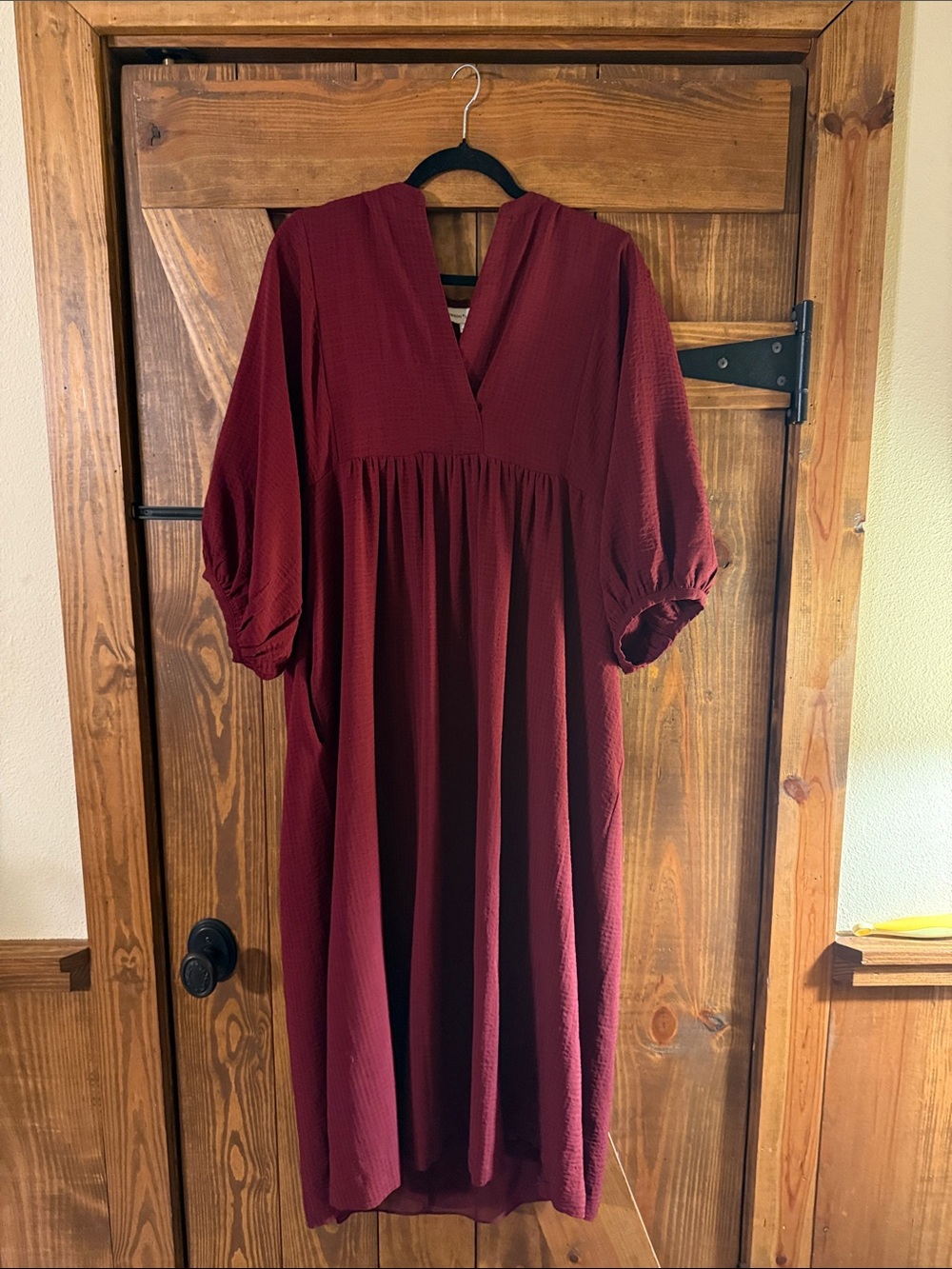 Gibson Latimer Deep Burgundy V-Neck Maxi Dress